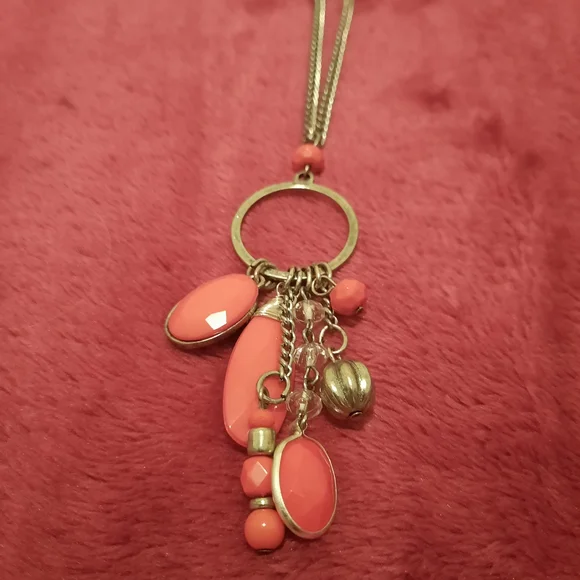 Stylish Coral Dangle Pendant Necklace - Picture 4 of 6